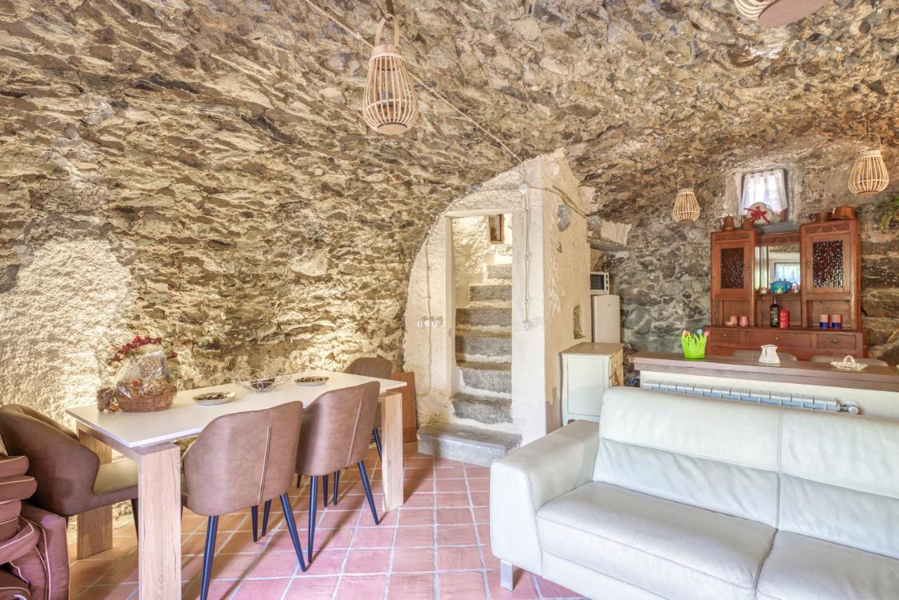Maison Enchantee Capo di Ponte 外观 照片